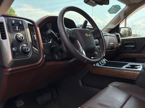Used 2017 Chevrolet Silverado 1500 High Country w/ High Desert Package AWD/4WD image 19