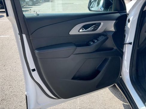 Used 2020 Chevrolet Traverse LS FWD image 21