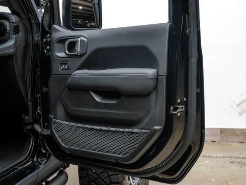 Used 2025 Jeep Wrangler Unlimited Rubicon 392 image 86