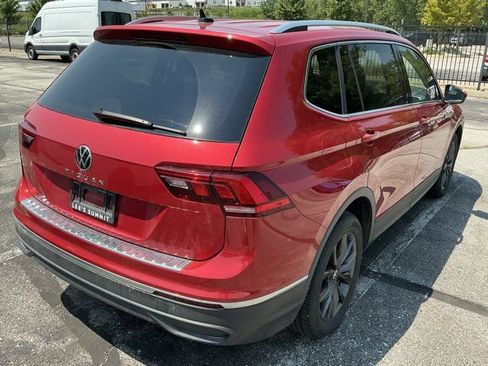 Used 2022 Volkswagen Tiguan SE FWD image 6