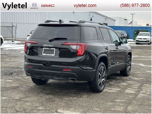 Used 2021 GMC Acadia SLT w/ Elevation Edition image 3