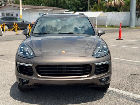 Used 2016 Porsche Cayenne AWD/4WD image 11