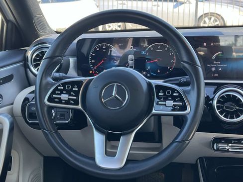 Used 2022 Mercedes-Benz A 220 A 220 image 8