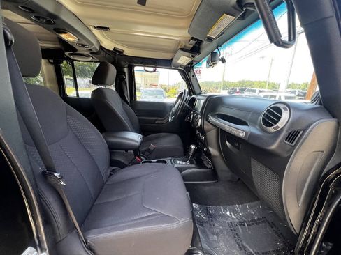 Used 2013 Jeep Wrangler Unlimited Sport AWD/4WD image 13