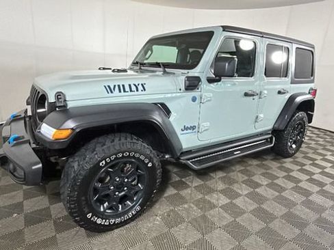 Used 2023 Jeep Wrangler Unlimited w/ Cold Weather Group AWD/4WD image 6