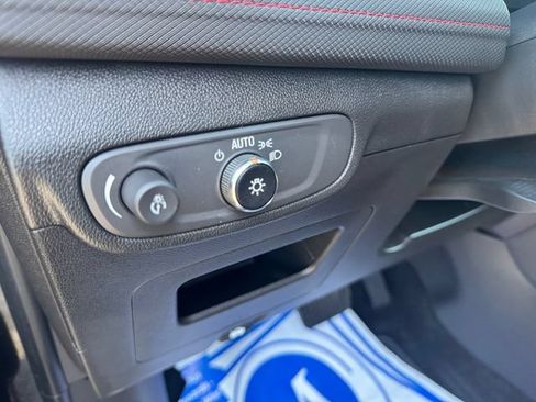 Used 2024 Chevrolet TrailBlazer RS w/ Driver Confidence Package FWD image 18