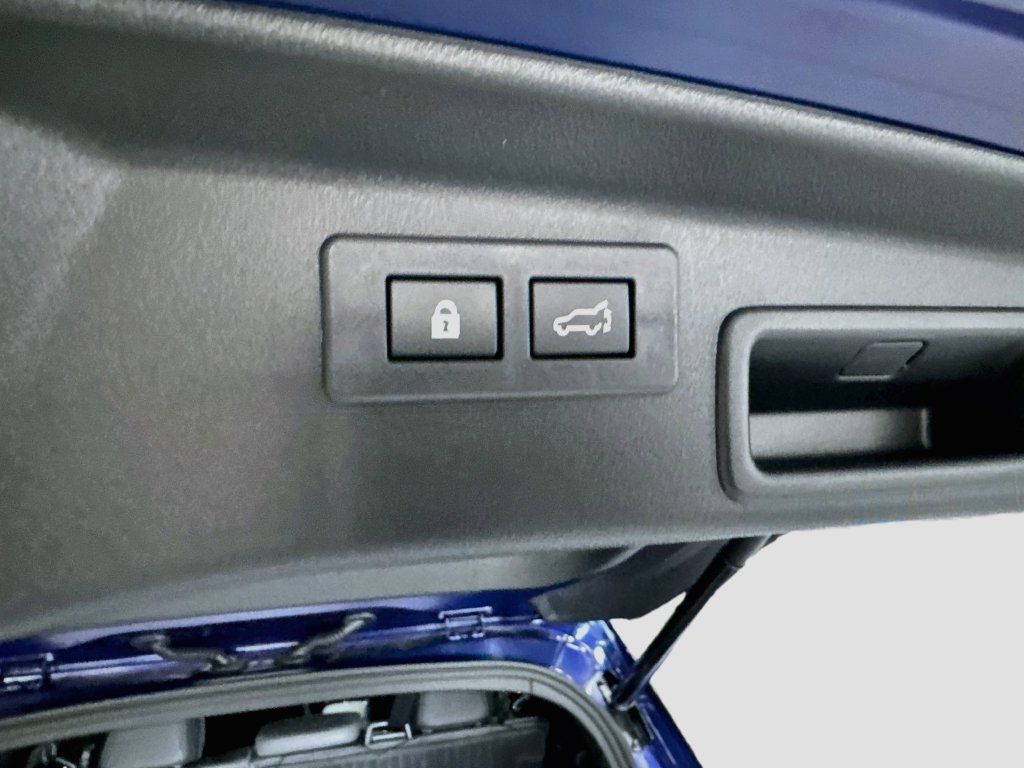 Certified 2026 Subaru Outback Limited AWD/4WD image 27