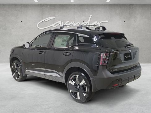 New 2026 Nissan Kicks SR FWD image 14