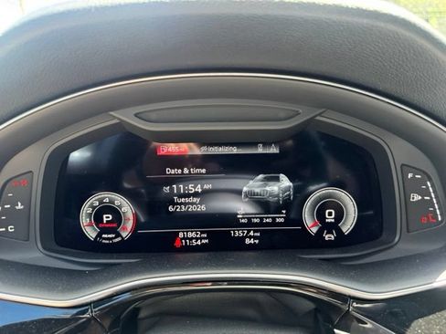 Used 2023 Audi Q8 Premium w/ Convenience Package AWD/4WD image 37