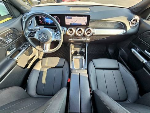 Certified 2025 Mercedes-Benz GLB 250 4MATIC image 29