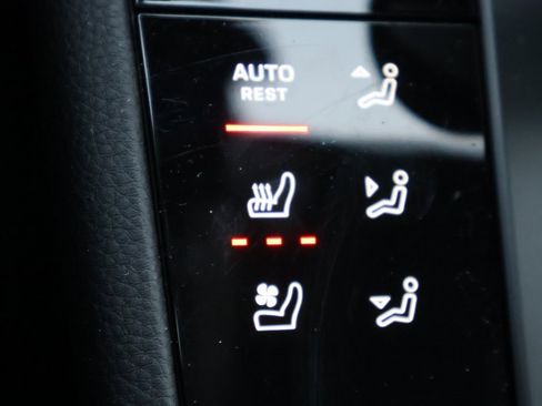 New 2026 Porsche Macan S image 25