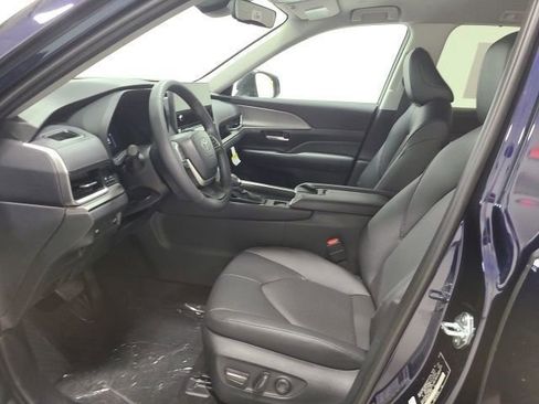 New 2026 Toyota Grand Highlander AWD image 17