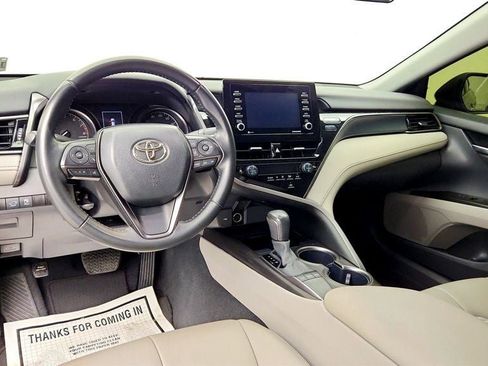 Used 2023 Toyota Camry SE FWD image 13