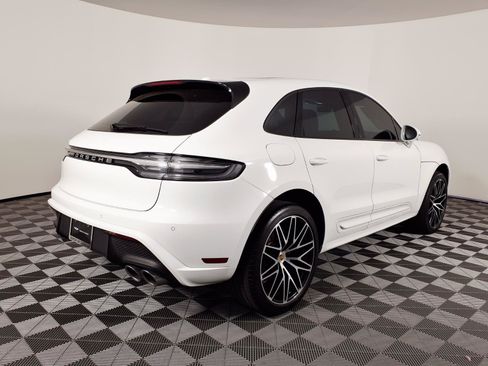 Used 2024 Porsche Macan AWD/4WD image 4