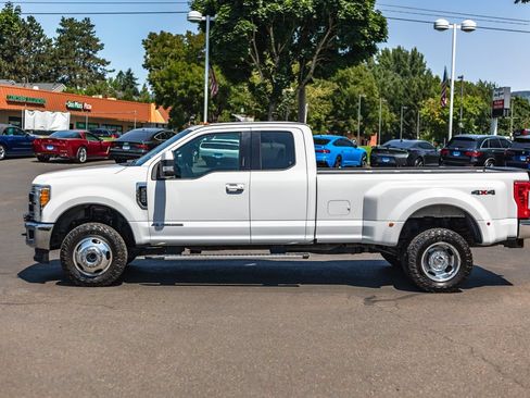 Used 2017 Ford F350 Lariat w/ Camper Package AWD/4WD image 14