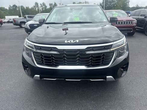 Used 2024 Kia Seltos S AWD/4WD image 3
