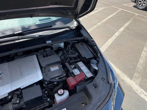 Used 2020 Toyota Prius Prime Limited FWD image 7