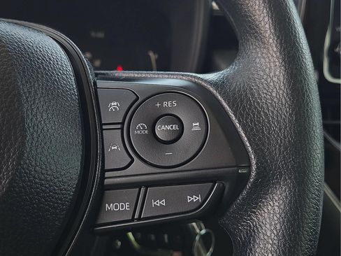 Used 2026 Toyota Corolla LE FWD image 18