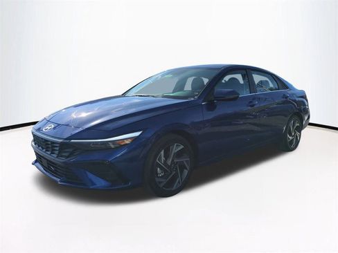 New 2026 Hyundai Elantra Limited image 9