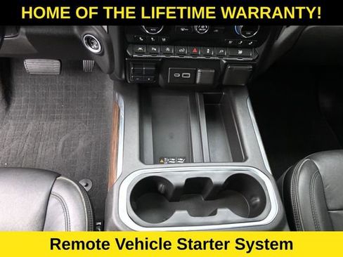 Used 2020 Chevrolet Silverado 1500 High Country w/ Technology Package AWD/4WD image 34