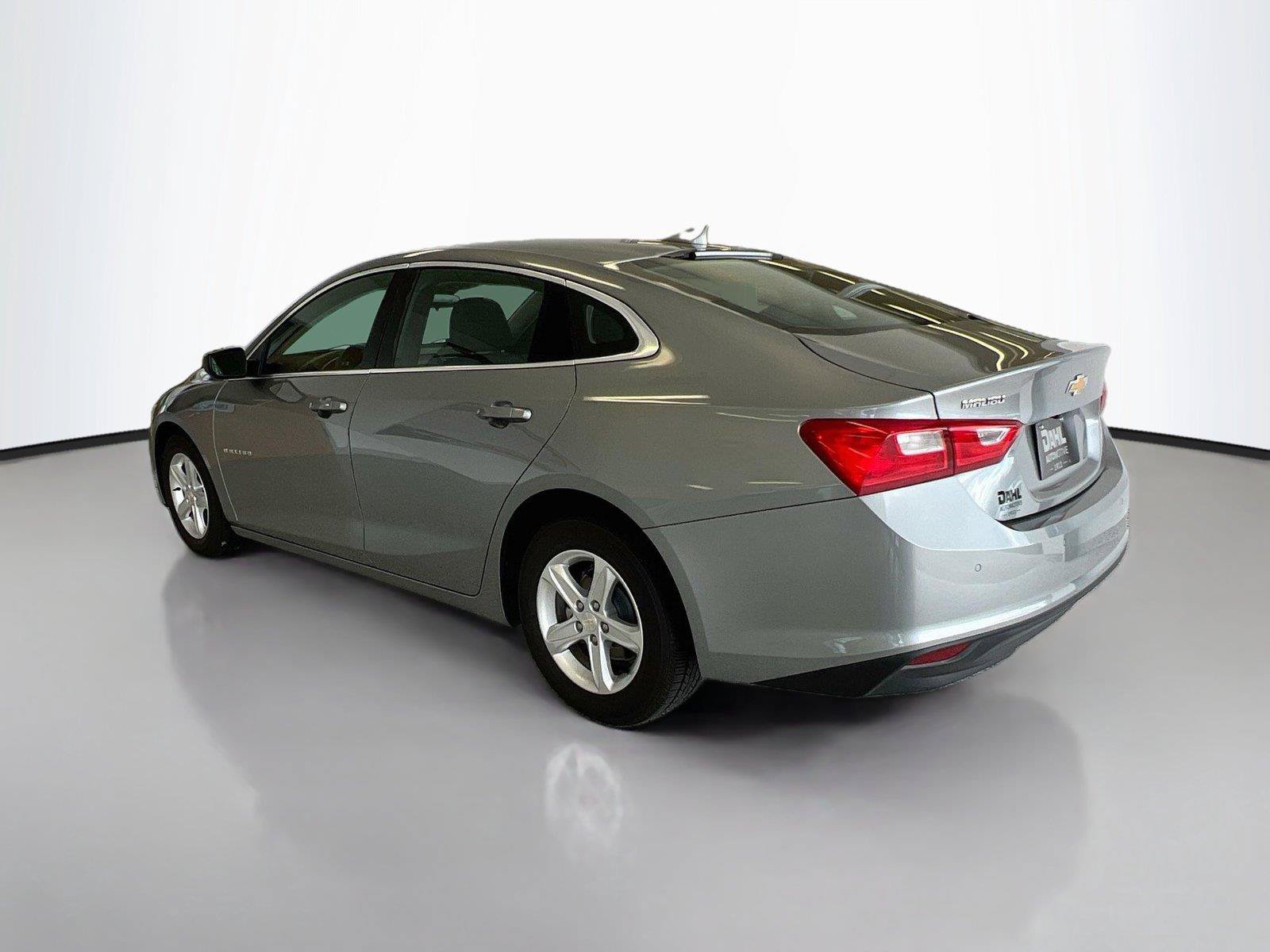 Used 2024 Chevrolet Malibu LT FWD image 10