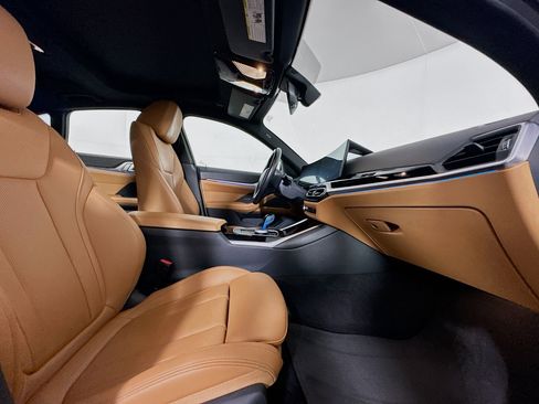 Used 2023 BMW i4 eDrive35 w/ Premium Package RWD image 33