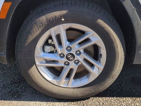Certified 2025 Hyundai Tucson SE AWD/4WD image 9