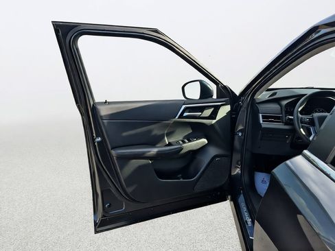 Used 2025 Mitsubishi Outlander SE AWD/4WD image 49
