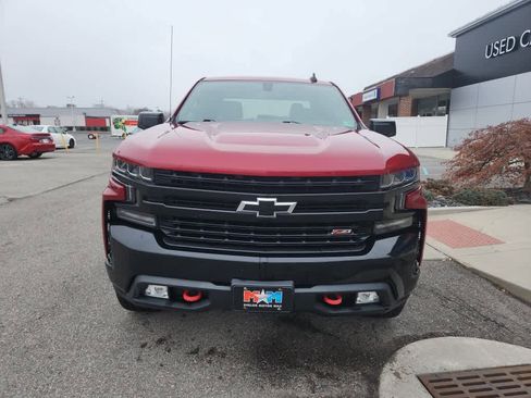 Used 2019 Chevrolet Silverado 1500 LT Trail Boss w/ Convenience Package image 2