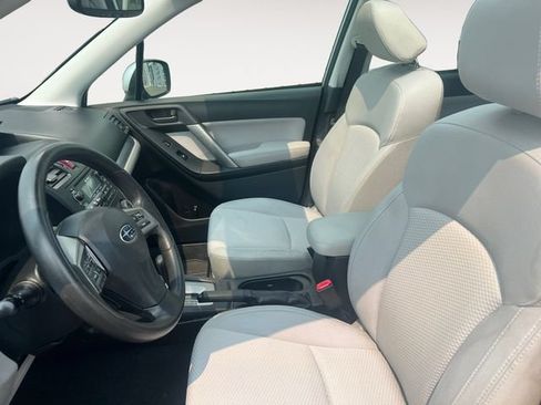 Used 2015 Subaru Forester 2.5i Premium w/ All-Weather Package AWD/4WD image 11