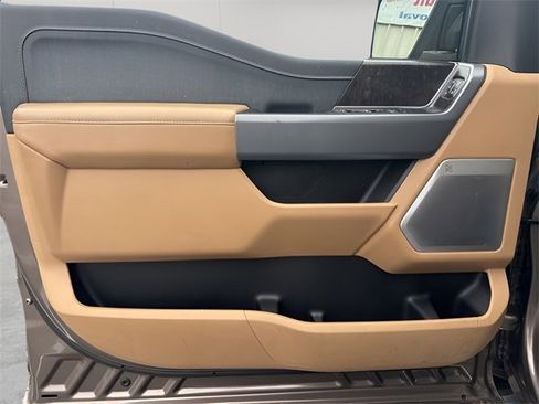 Used 2022 Ford F150 Lariat w/ Equipment Group 502A High image 10