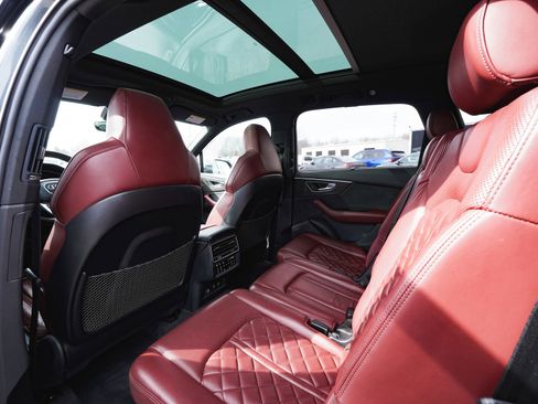Used 2020 Audi SQ7 Prestige image 37