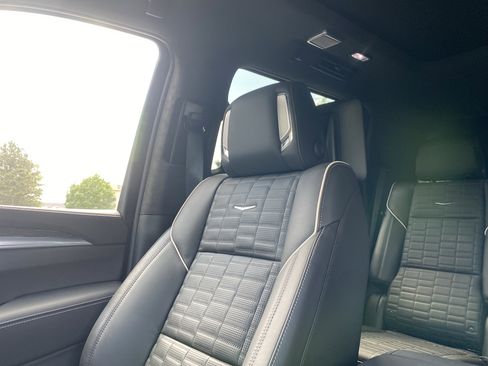 Used 2026 Cadillac Escalade V AWD/4WD image 52