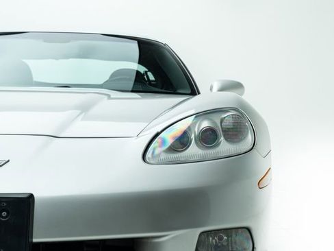 Used 2006 Chevrolet Corvette Coupe w/ Preferred Equipment Group image 7