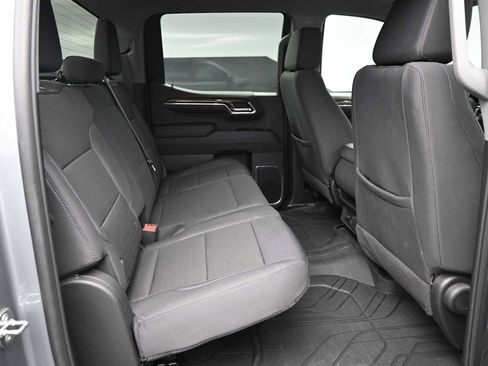 Used 2024 Chevrolet Silverado 1500 LT image 30