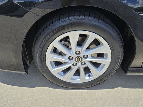 Used 2023 Toyota Camry LE image 9