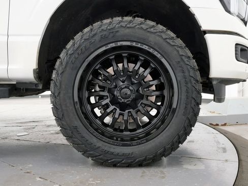 Used 2025 Ford F150 Lariat AWD/4WD image 38