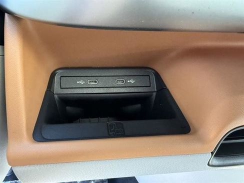 New 2025 Volkswagen ID. Buzz 1st Edition image 24