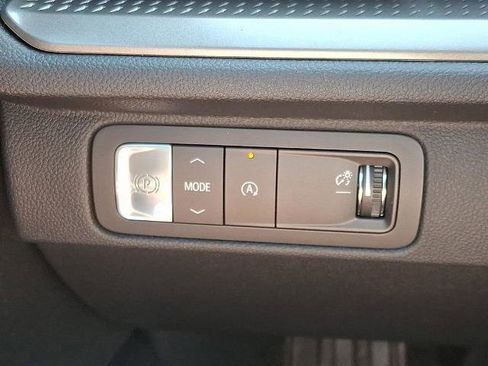 New 2026 Chevrolet Traverse LT w/ Midnight/Sport Edition image 17