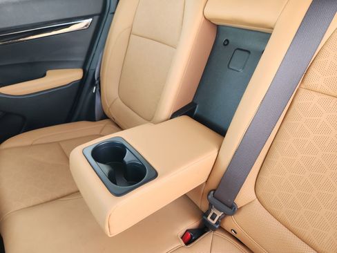 Used 2024 Kia Seltos EX image 32