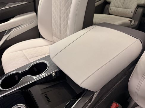 Used 2026 Cadillac Escalade IQL Sport 1 image 39