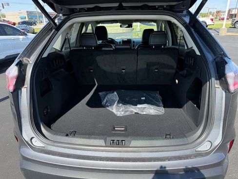 Used 2024 Ford Edge SEL w/ Convenience Package AWD/4WD image 12