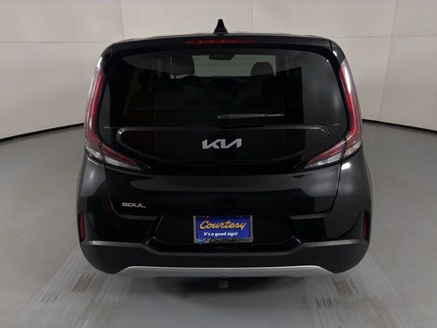 Used 2023 Kia Soul LX w/ Option Group 015 FWD image 7