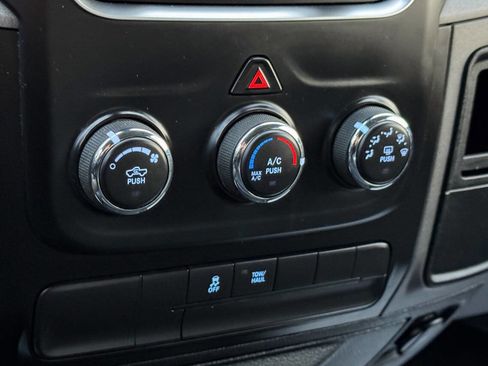 Used 2017 RAM 3500 Tradesman image 19