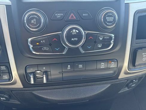 Used 2019 RAM 1500 Big Horn AWD/4WD image 30