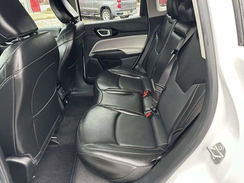 Used 2022 Jeep Compass Limited AWD/4WD image 18