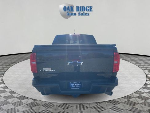 Used 2018 Chevrolet Colorado ZR2 w/ ZR2 Midnight Special Edition image 6