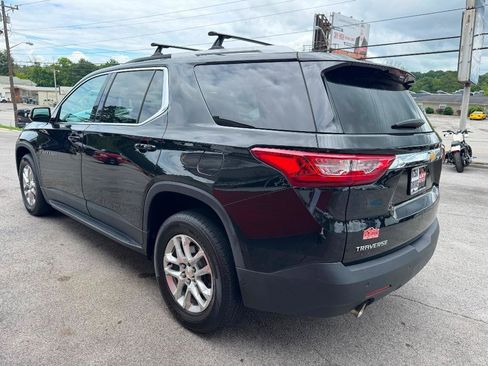 Used 2018 Chevrolet Traverse LT FWD image 4