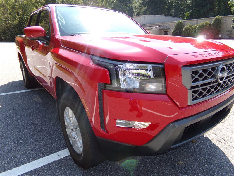 Used 2022 Nissan Frontier SV AWD/4WD image 4