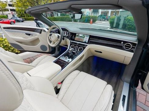 Used 2021 Bentley Continental GT Mulliner image 84